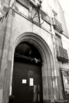 Former chapel of the Carmelites, then a prison for priests during the French revolution and in 1908, the Chocolat Poulain company created the first cinema